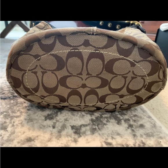 Vintage Coach purse - Picture 4 of 7
